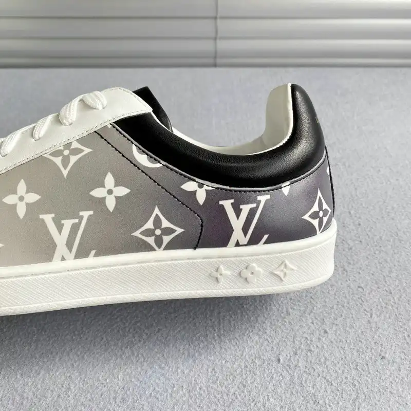 LV Shoes 2009SH0045