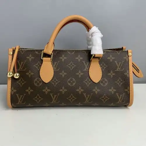 LV Bags 2010B570012