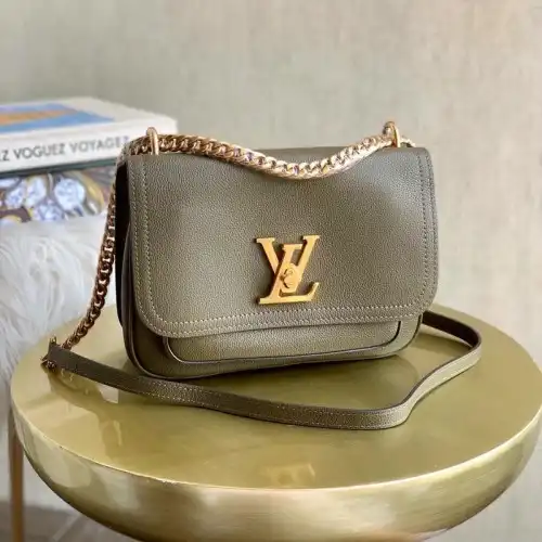 Fashionrepsfam ru LV Bags 2010B570026