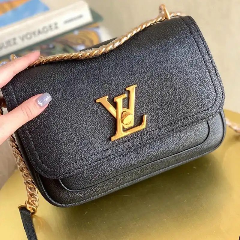 LV Bags 2010B570027