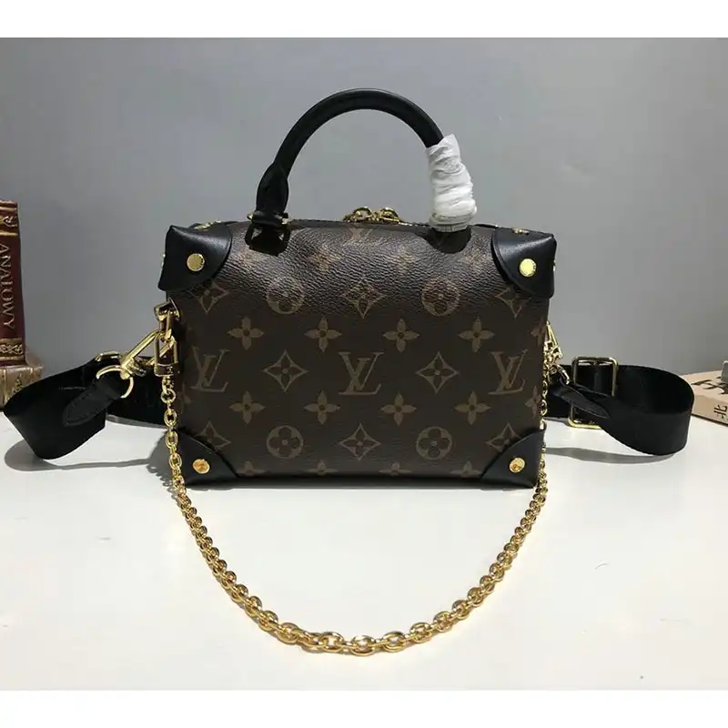 LV Bags 2010B570033