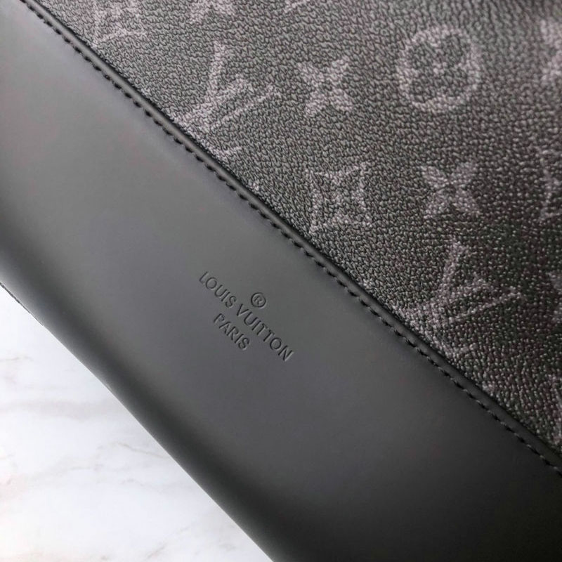 LV Bags 2010B570051