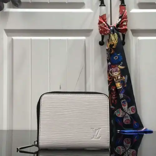 Fashionrep LV Bags 2010B570057