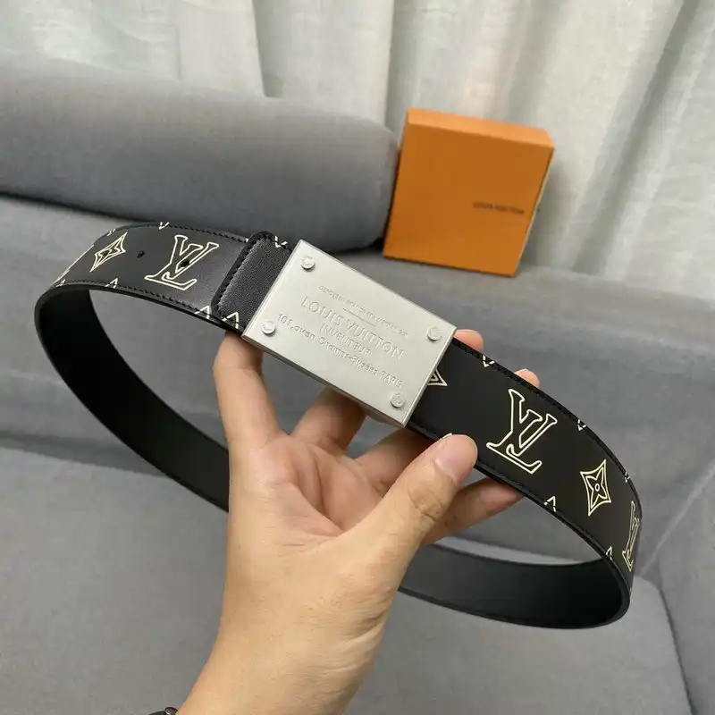 LV s Belt 2012XIA0017