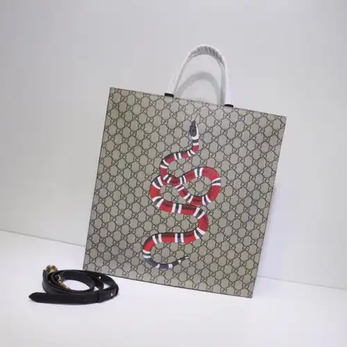 Gucci Tote Bags 19GM0007