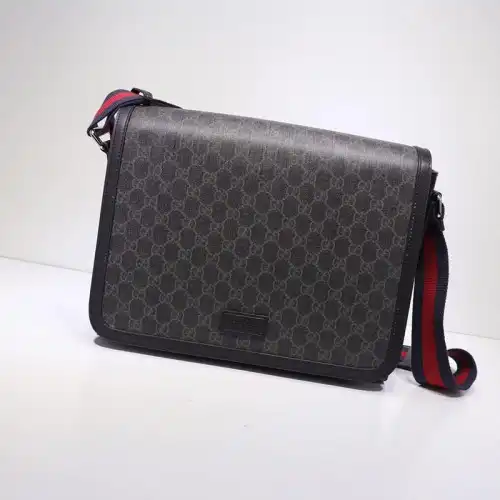 Gucci Messenger Bags 19GM0015