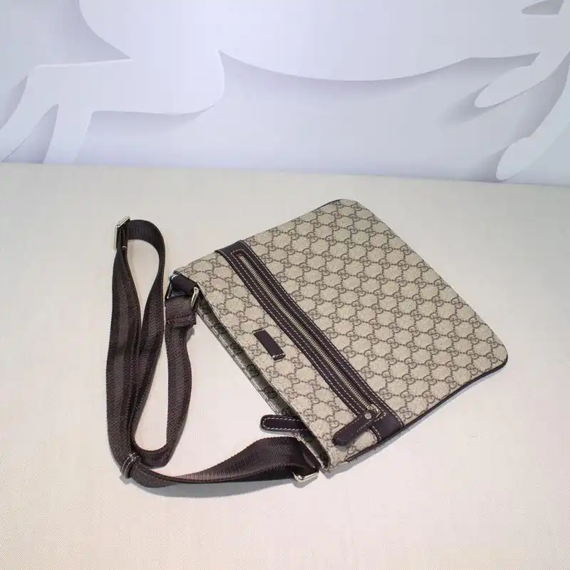 FASH Gucci Messenger Bags 19GM0034