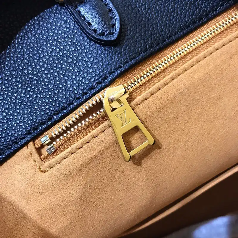 LV Bags 205B570013