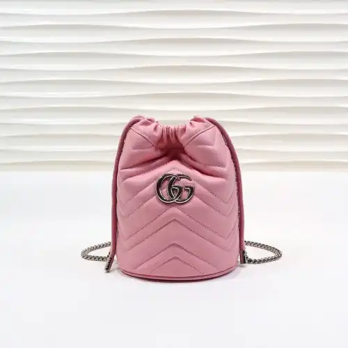 Gucci Bags 205B570024