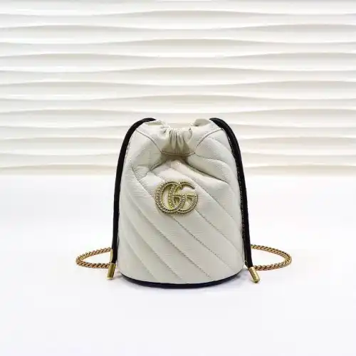 Gucci Bags 205B570025