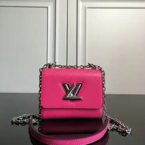 LV Bags 205B570037