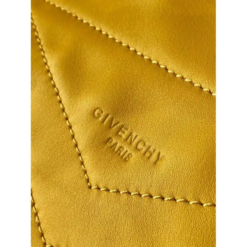 Official FashionRep Givenchy Bags 205GIV0001