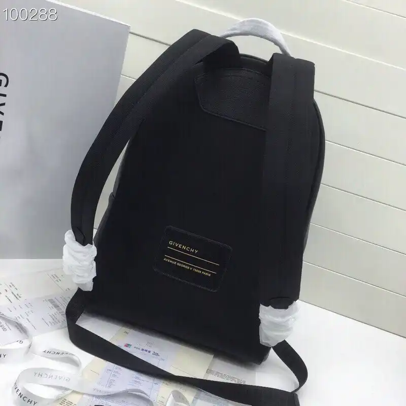 Givenchy Bags 205GIV0012