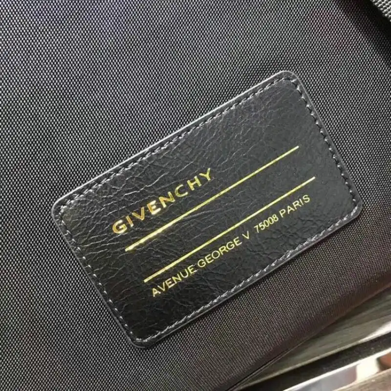 Givenchy Bags 205GIV0016