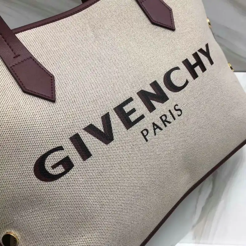 Givenchy Bags 205GIV0027