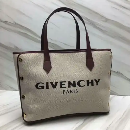 Givenchy Bags 205GIV0027