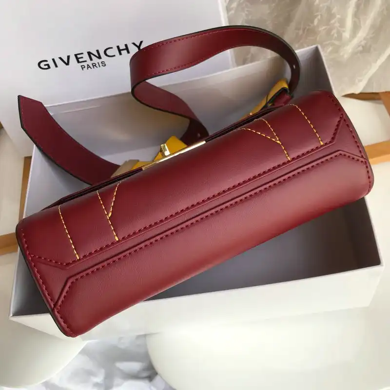 Givenchy Bags 205GIV0053