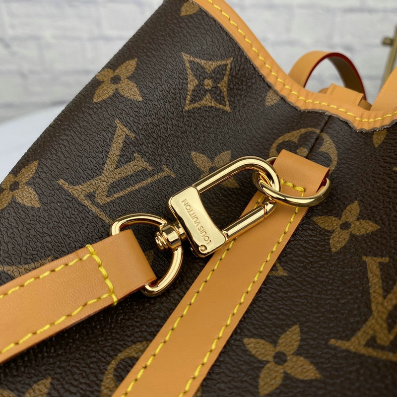 FASH LOUIS VUITTON Bags 206B570003