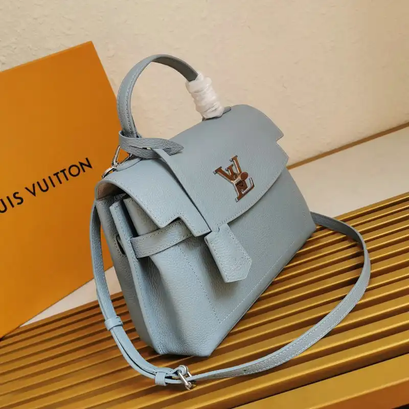 LV Bags 206B570009