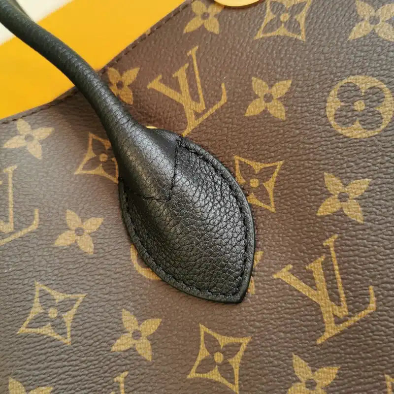 LV Bags 206B570012