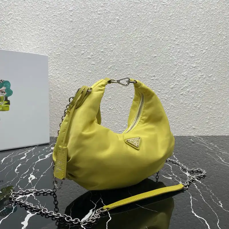 Prada Bags 206B570028