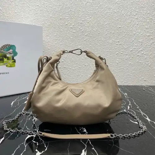 Prada Bags 206B570031