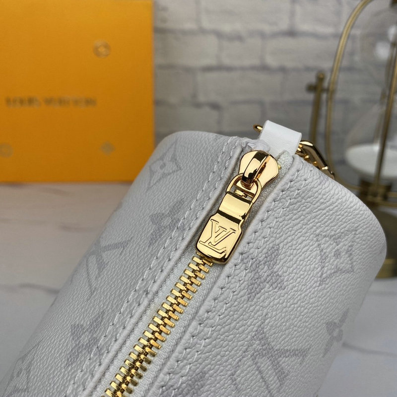 FASH LOUIS VUITTON Bags 206B570087