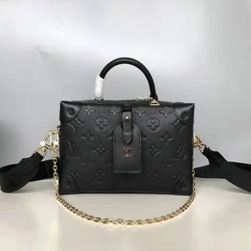 LV Bags 206B570104