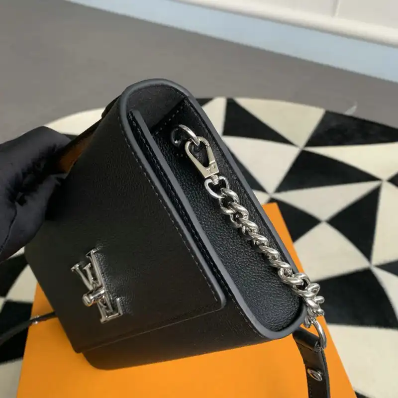 LV Bags 206FY0052