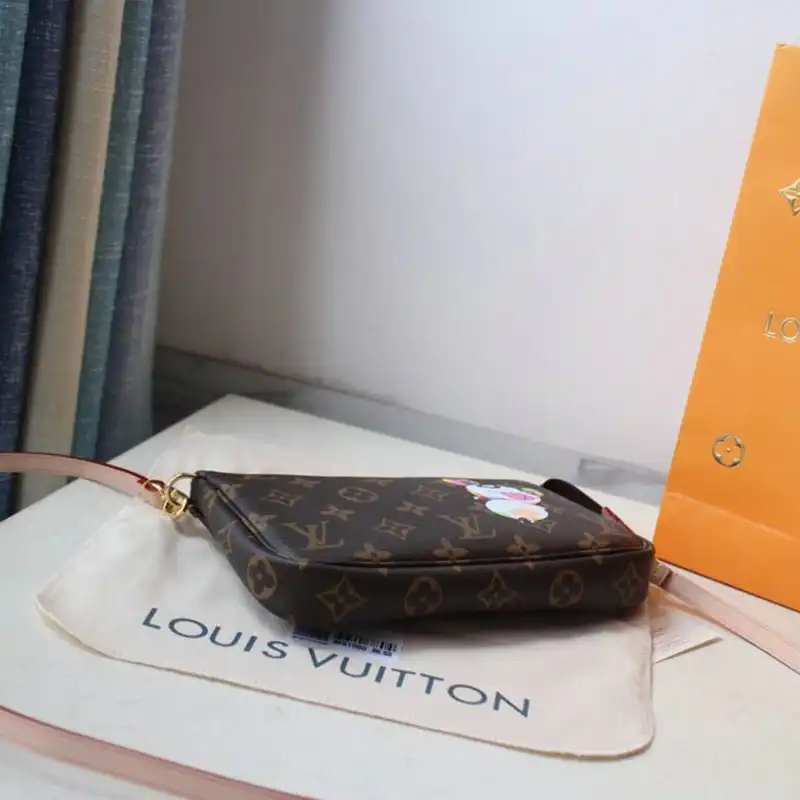 LV Bags 207B570006