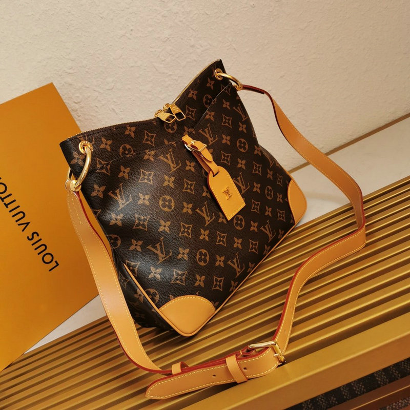 FASH LOUIS VUITTON Bags 207B570015