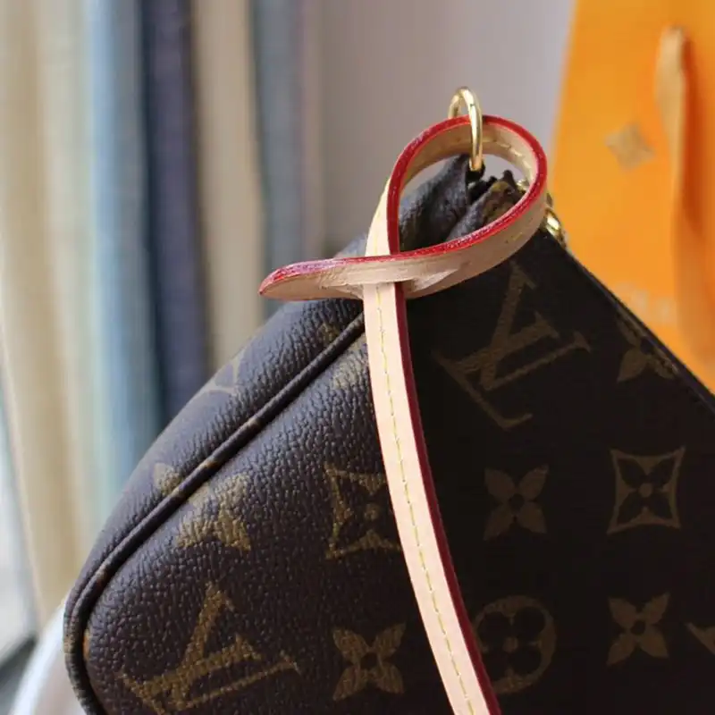 LV Bags 207B570027