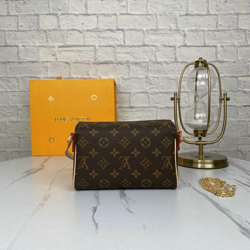 FASH LOUIS VUITTON Bags 207B570028