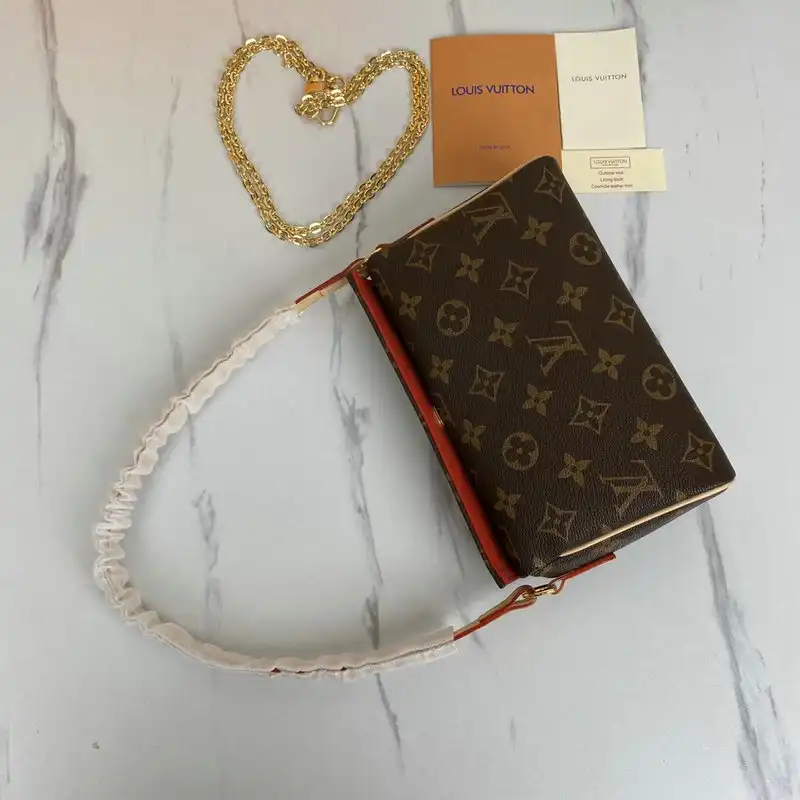 LV Bags 207B570028