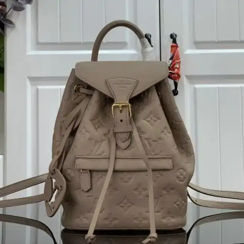 LV Bags 207B570031