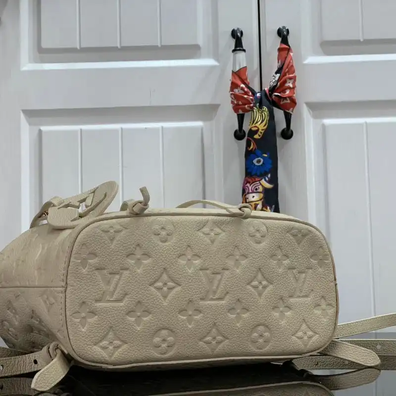 LV Bags 207B570032