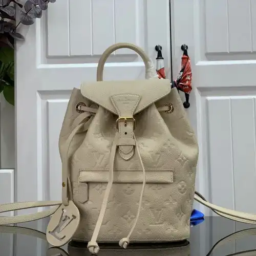 LV Bags 207B570033