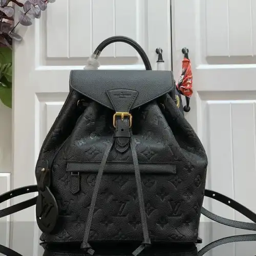 LV Bags 207B570034