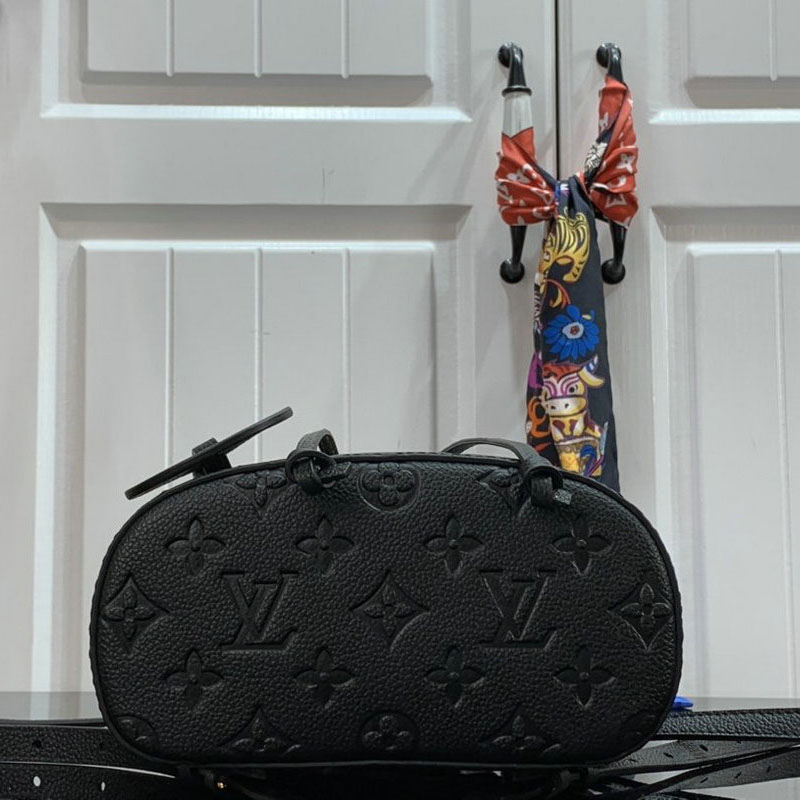 LV Bags 207B570035