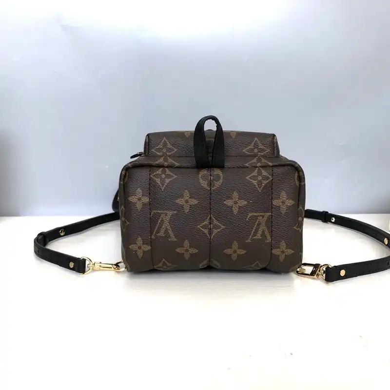 LV Bags 207B570036