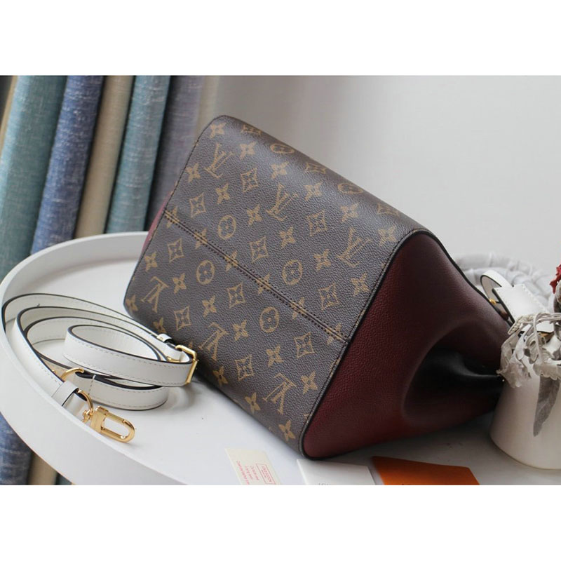 FASH LOUIS VUITTON Bags 208B570005