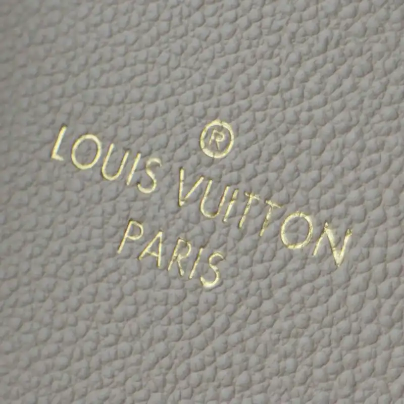 LV Bags 208B570006