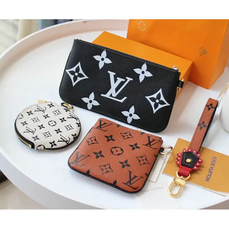 LV Bags 208B570012