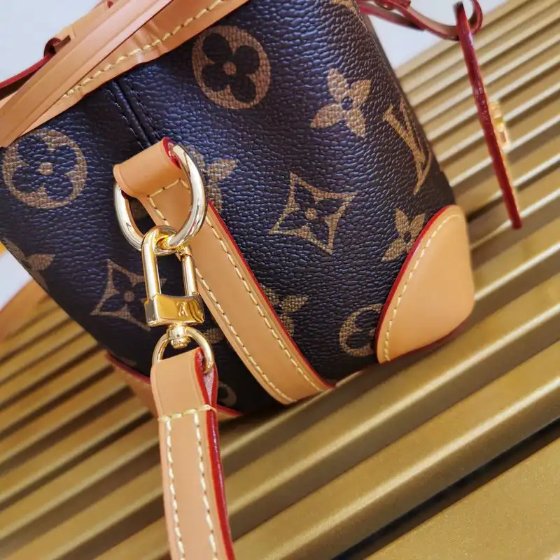 LV Bags 208B570017