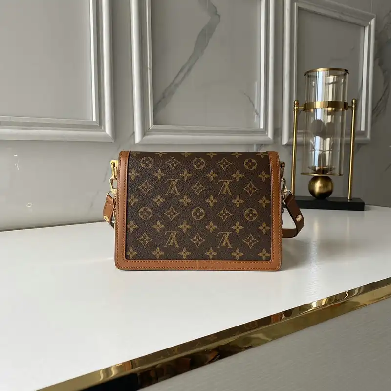 LV Bags 208B570040