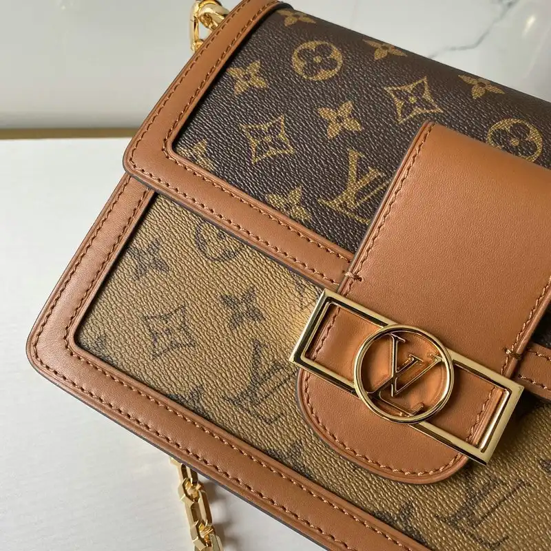 LV Bags 208B570040