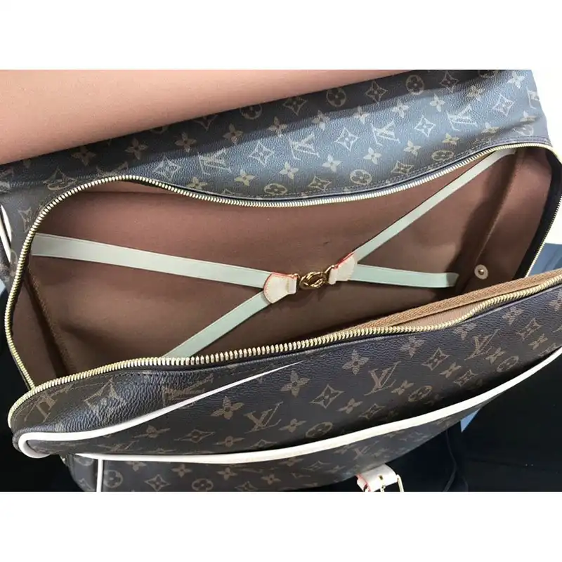 LV Bags 208B570043