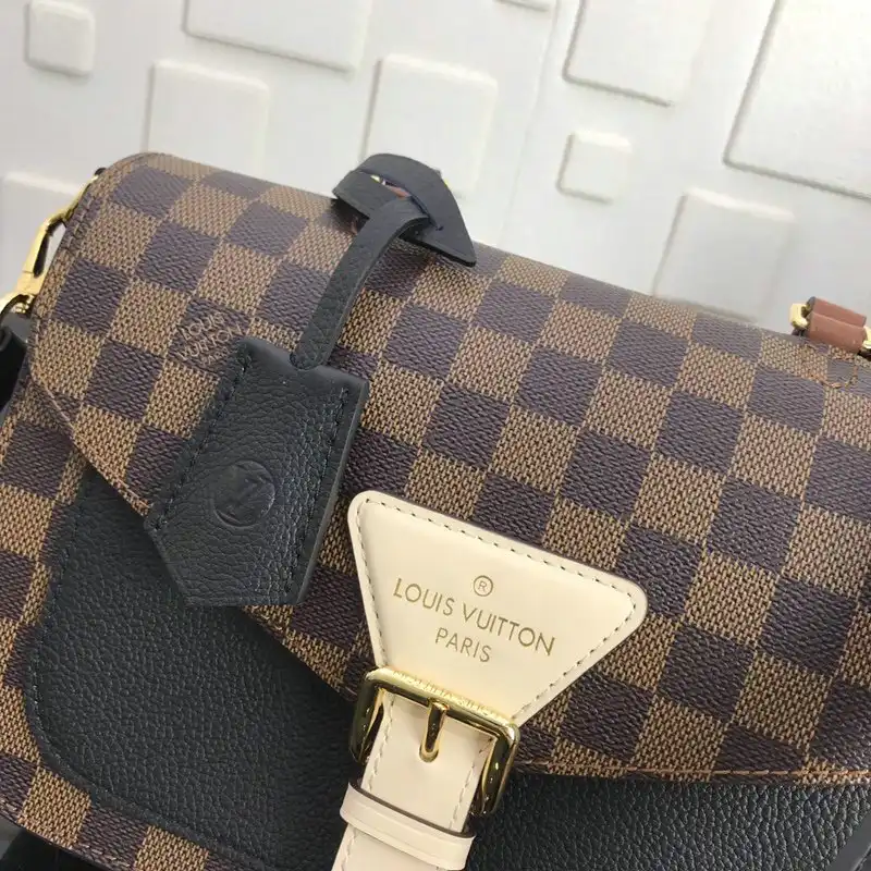 LV Bags 208B570047