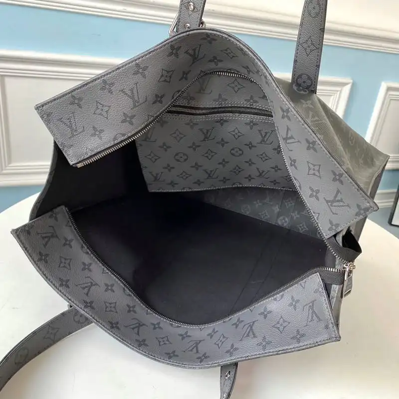 LV Bags 208B570057