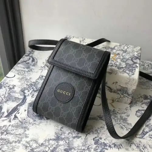 Gucci Bags 208B570059